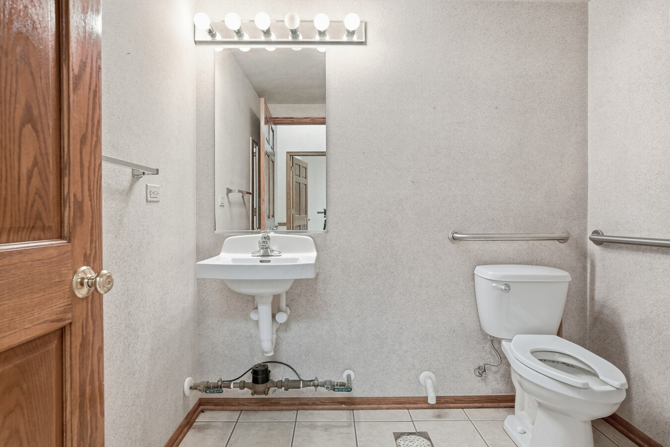 8025 Wicker Ave, Saint John, IN 46373 - Unité B/C - - Photo intérieure - Image 2 of 26
