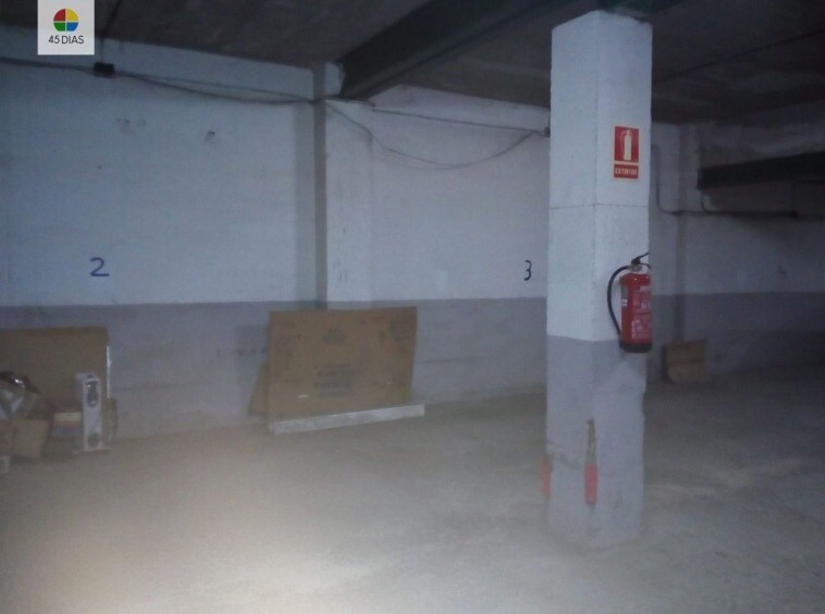 Immeuble residentiel dans Cerdanyola del Vallès, Barcelona à vendre - Photo intérieure - Image 3 de 3