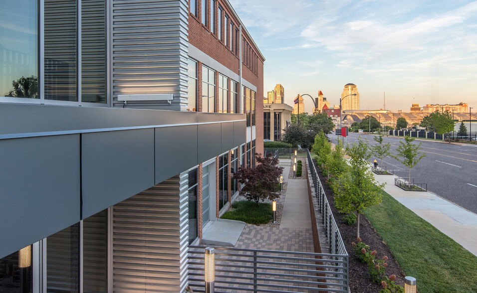 2329-2351 Market St, Saint Louis, MO for lease - Building Photo - Image 3 of 27