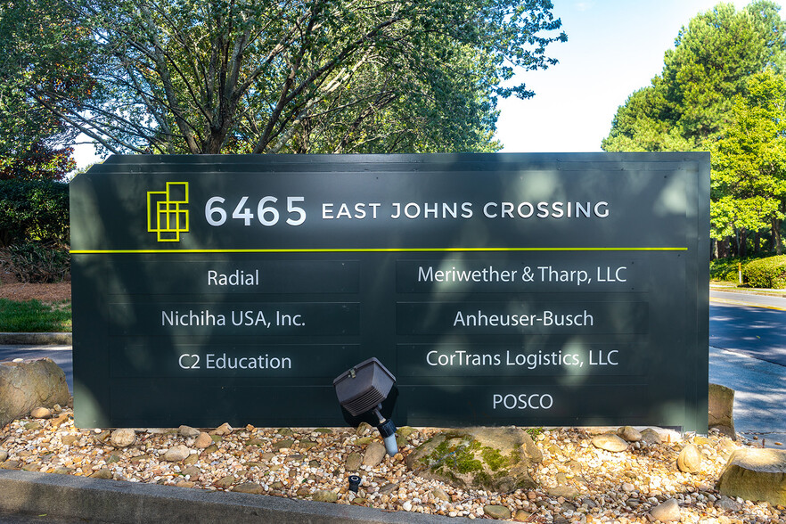 6465 E Johns Xing, Johns Creek, GA for lease - Building Photo - Image 1 of 4