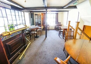 43 Holywell St, Chesterfield for lease Interior Photo- Image 1 of 15