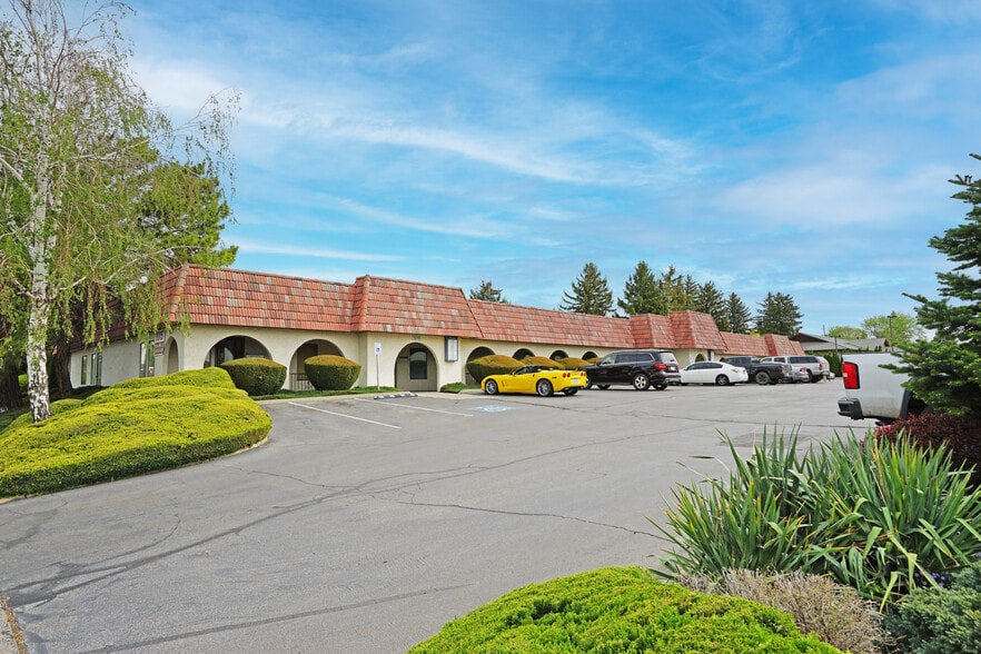 1015 S 40th Ave, Yakima, WA à vendre - Photo du bâtiment - Image 2 de 16