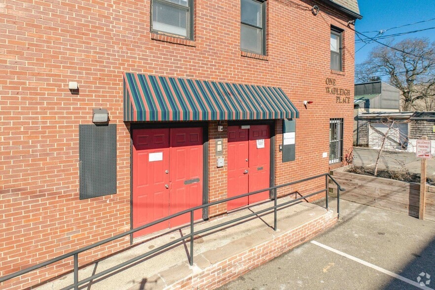 1-3 Wadleigh Pl, South Boston, MA for lease - Building Photo - Image 3 of 5