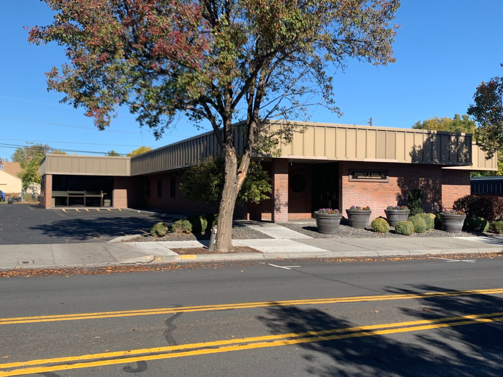 495 E Main St, Hermiston, OR for lease Primary Photo- Image 1 of 2