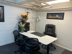 119 W Main St, West Dundee, IL for lease Interior Photo- Image 1 of 5