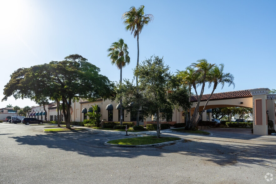 2401 PGA Blvd, Palm Beach Gardens, FL for lease - Primary Photo - Image 1 of 6