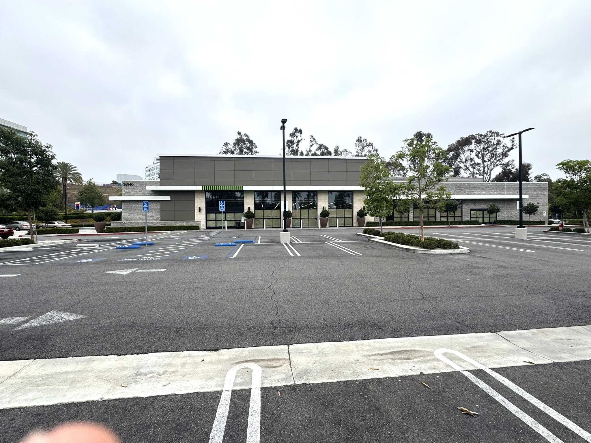 26940 Crown Valley Pky, Mission Viejo, CA for lease Building Photo- Image 1 of 1