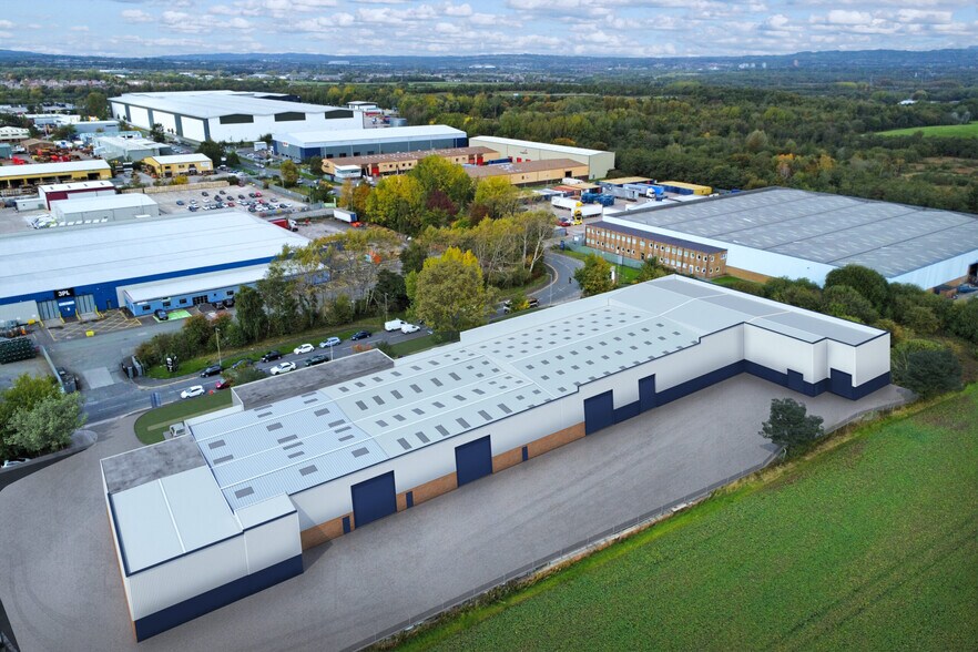 Lockett Rd, Wigan à louer - Photo du bâtiment - Image 2 de 8