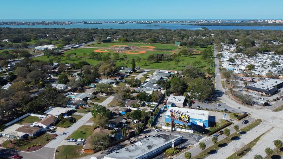 3350 Tyrone Blvd N, Saint Petersburg, FL for lease - Aerial - Image 2 of 17