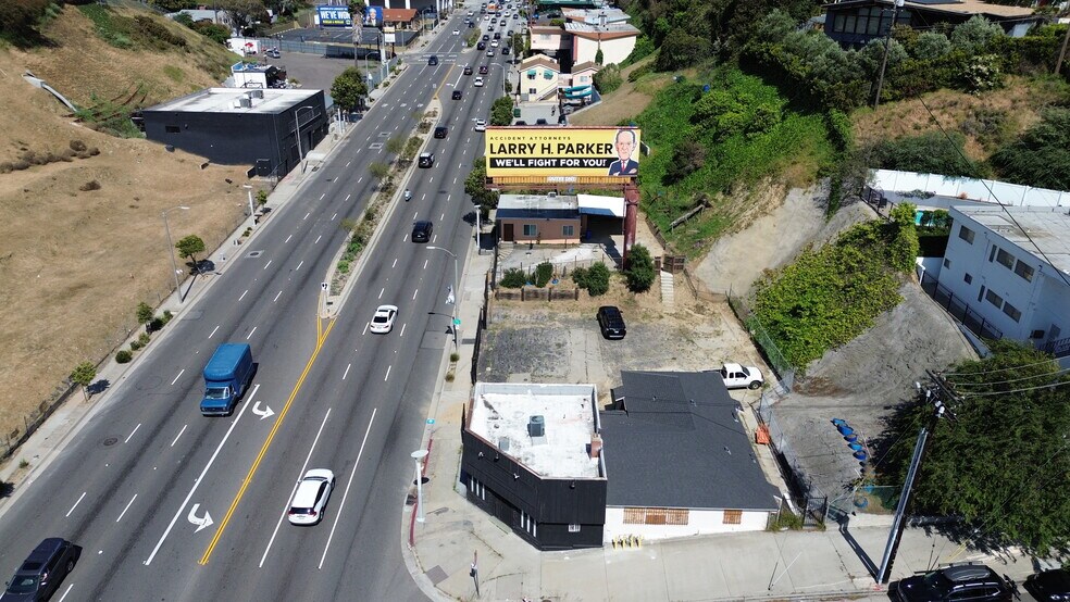 4634 W Slauson Ave, Los Angeles, CA à vendre - Photo du bâtiment - Image 2 de 50