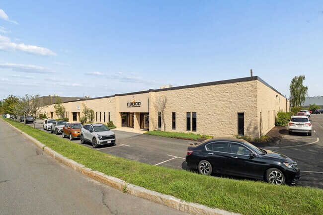 Plus de détails pour 94-104 Glenn St, Lawrence, MA - Local d'activités à louer