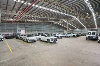 Plus de détails pour 227 Wellington Rd, Mulgrave - Industriel à louer