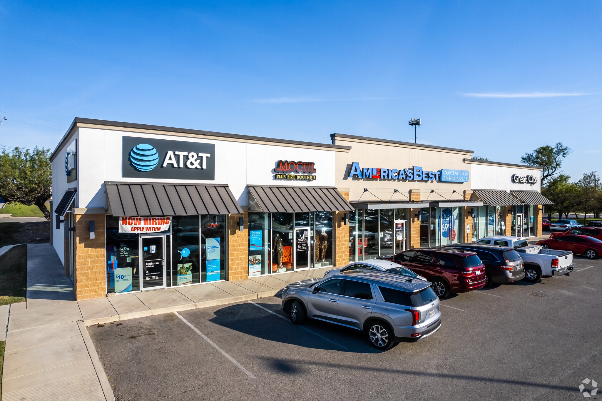 5007 Parkcrest Dr, San Antonio, TX for lease Building Photo- Image 1 of 8