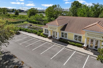 934 Cypress Village Blvd, Sun City Center, FL - AÉRIEN  Vue de la carte - Image1