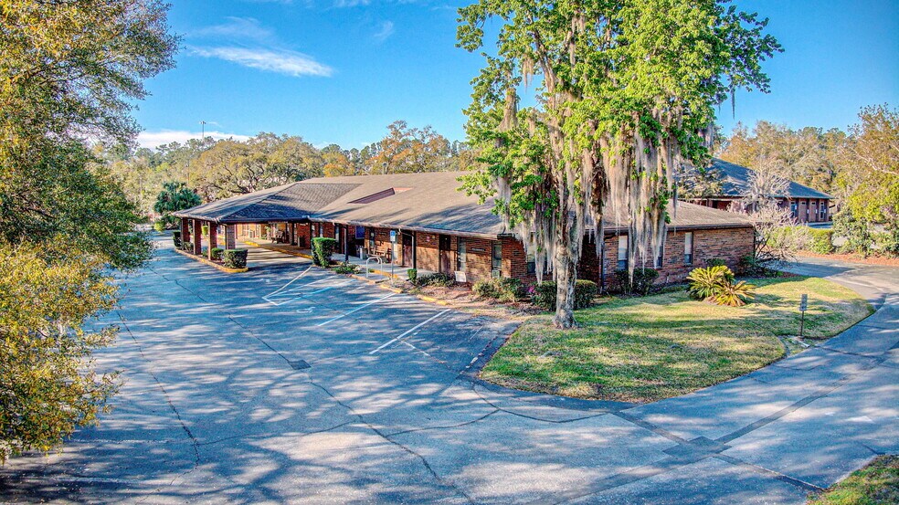 7109 NW 11th Pl, Gainesville, FL à vendre - Photo du bâtiment - Image 2 de 8