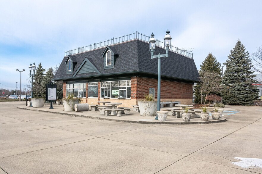 9270 E 141st St, Noblesville, IN à vendre - Photo du bâtiment - Image 2 de 17