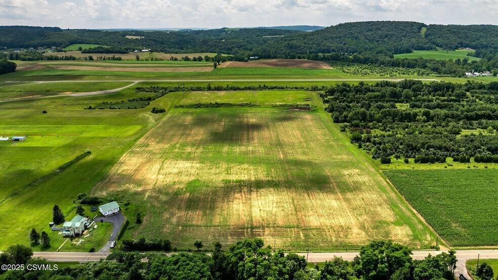Sunbury Rd, Danville, PA à vendre - Photo du bâtiment - Image 2 de 7