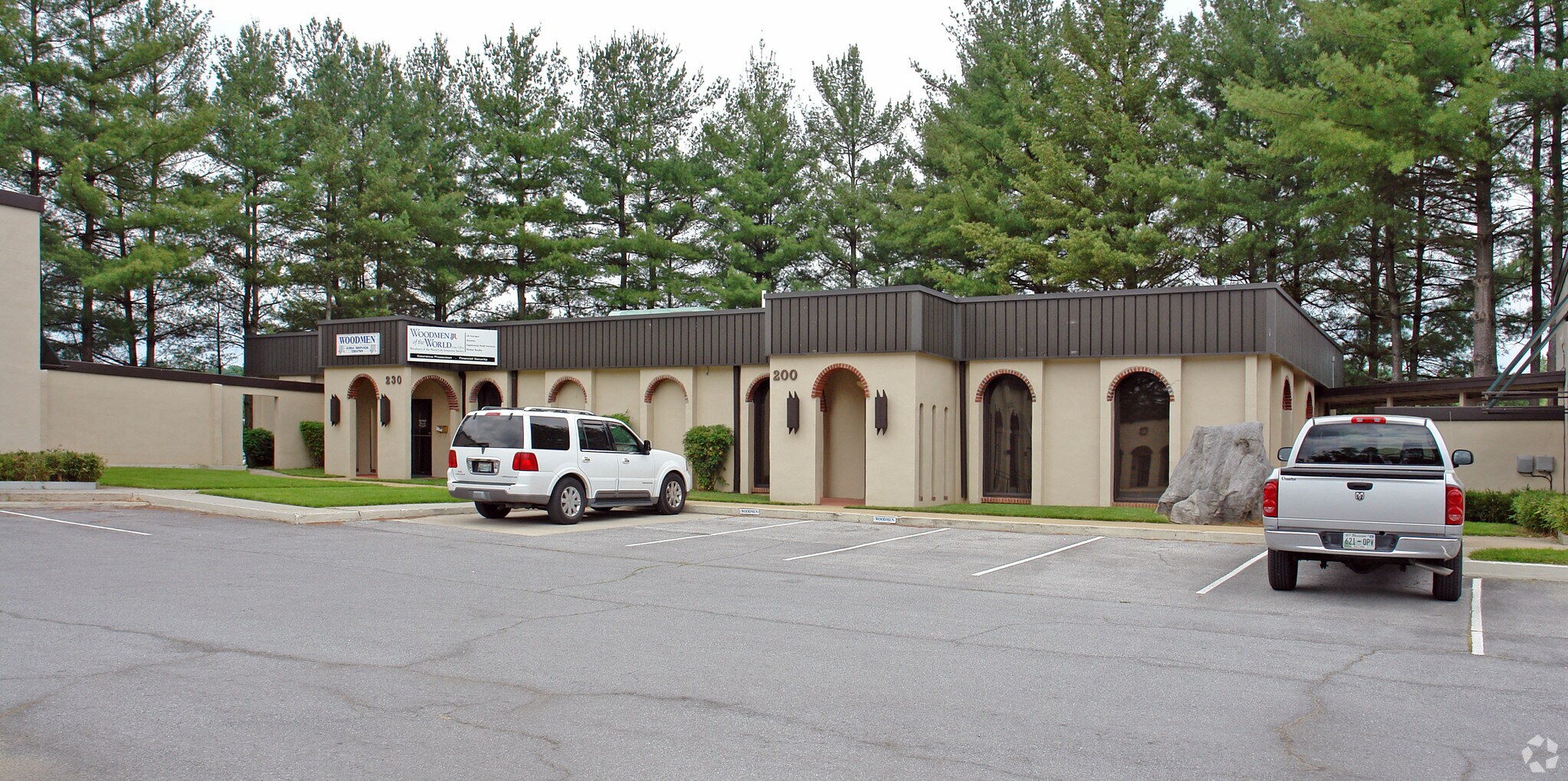 1241 Volunteer Pky, Bristol, TN for sale Primary Photo- Image 1 of 3