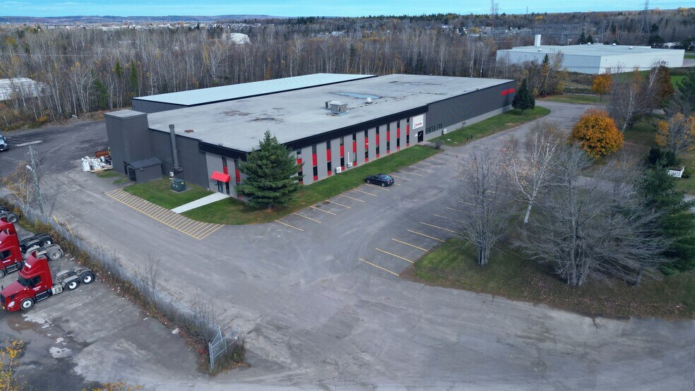 400 English Dr, Moncton, NB à louer - Photo du bâtiment - Image 2 de 8
