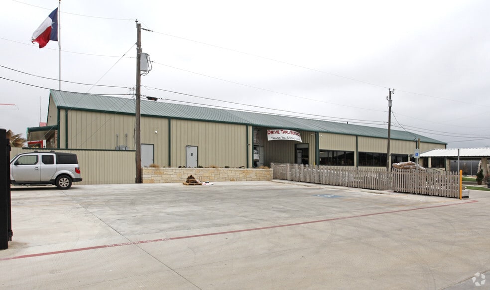 1600 W Stan Schlueter Loop, Killeen, TX for lease - Building Photo - Image 2 of 2