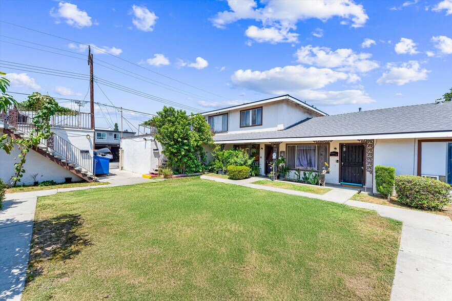 3049 Topaz Ln, Fullerton, CA à vendre - Photo du bâtiment - Image 3 de 7