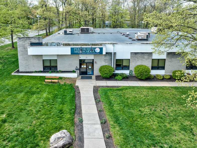 2 Russo Pl, Berkeley Heights, NJ for sale - Building Photo - Image 2 of 12