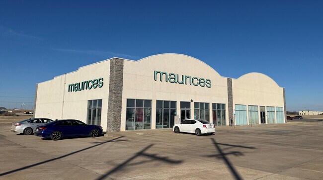 More details for 2010-2020 E 1st St, Pratt, KS - Retail for Lease