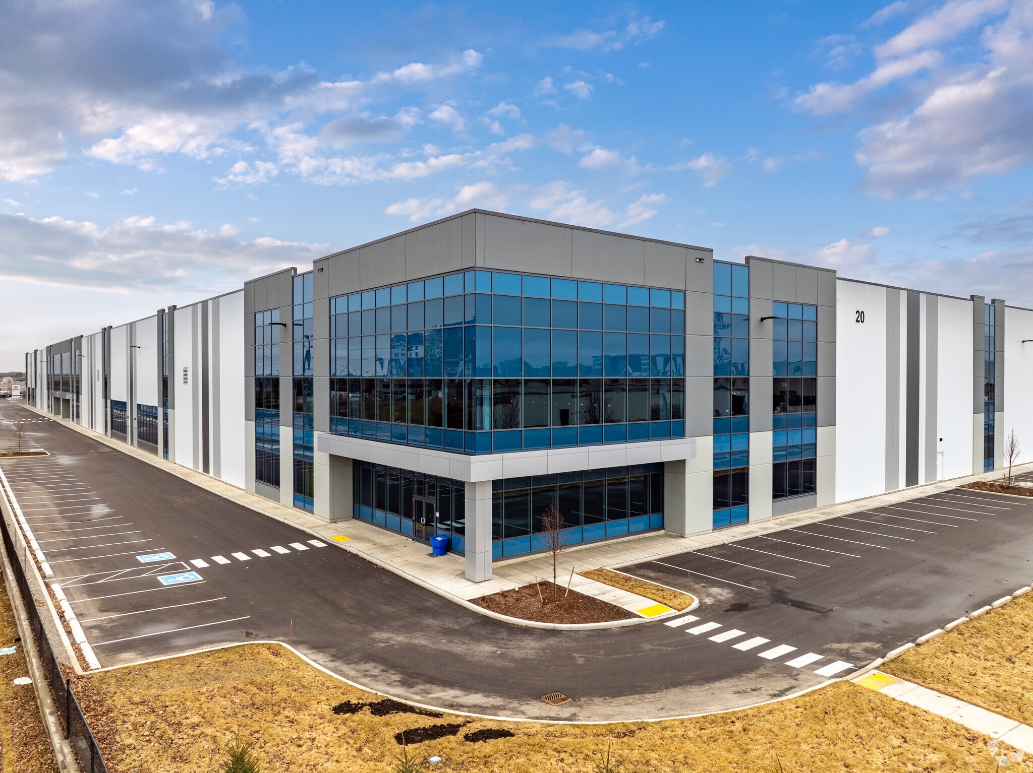 20 Ironside, Brampton, ON for lease Building Photo- Image 1 of 28