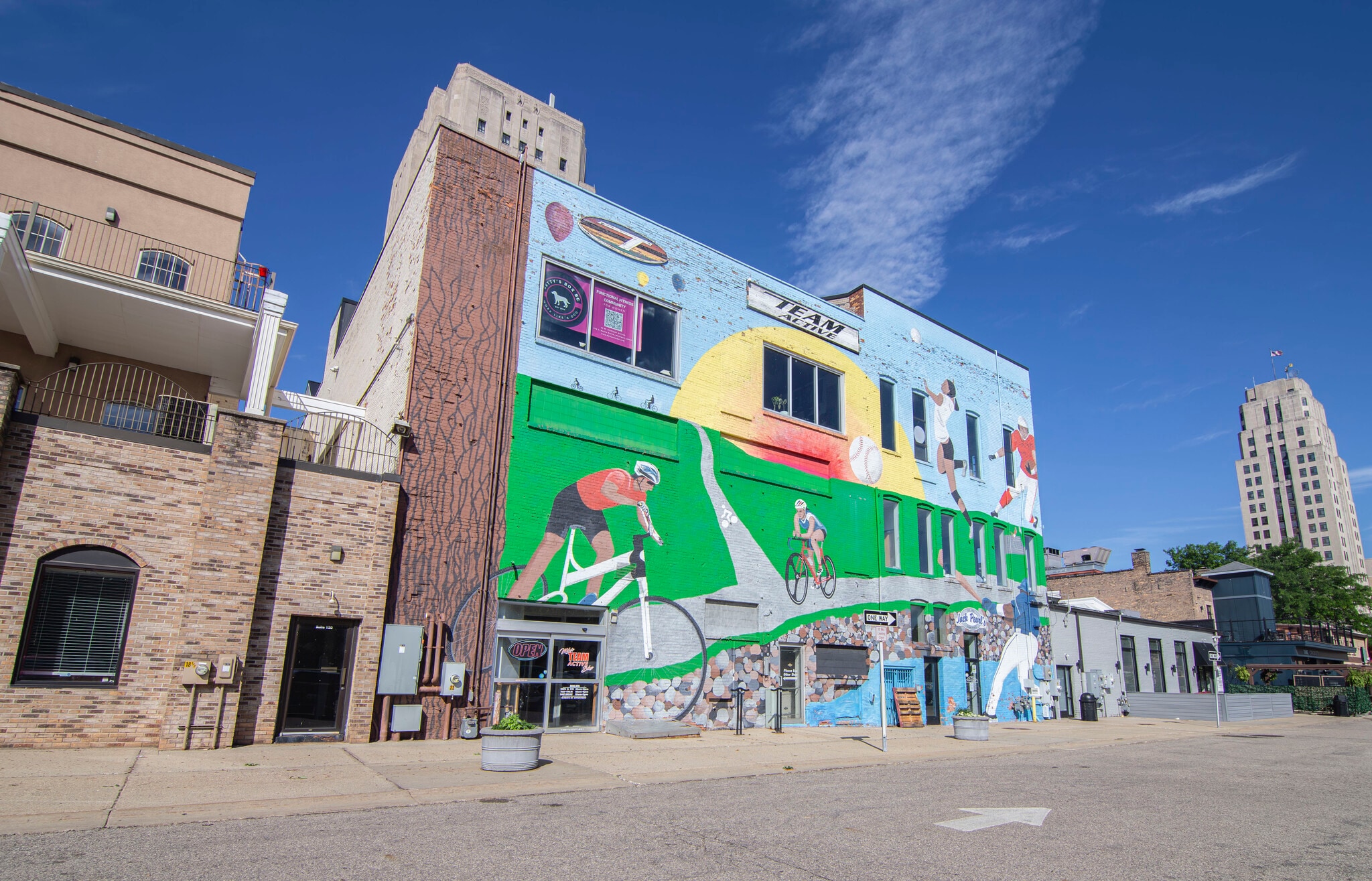 22 W Michigan Ave, Battle Creek, MI for sale Building Photo- Image 1 of 20