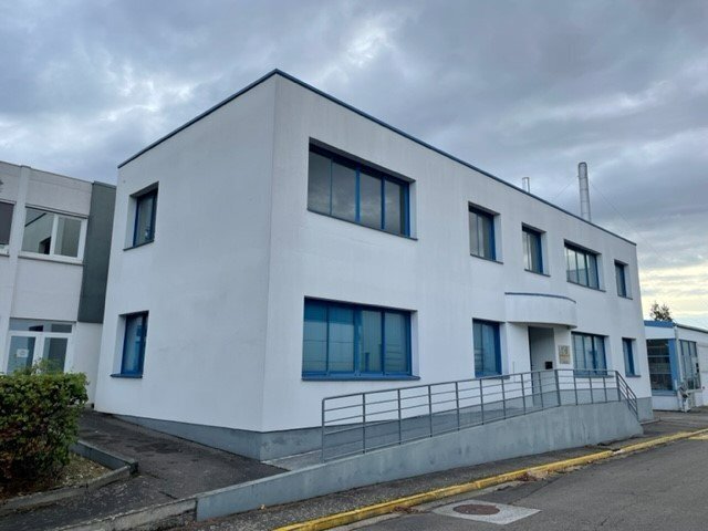 Office in Longvic for lease Building Photo- Image 1 of 5