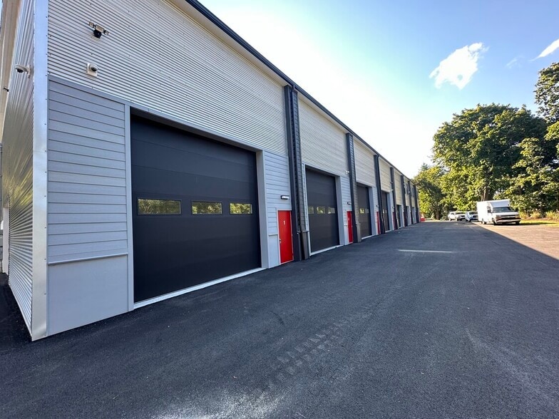 15 Commerce St, Hawthorne, NY for lease - Building Photo - Image 2 of 17