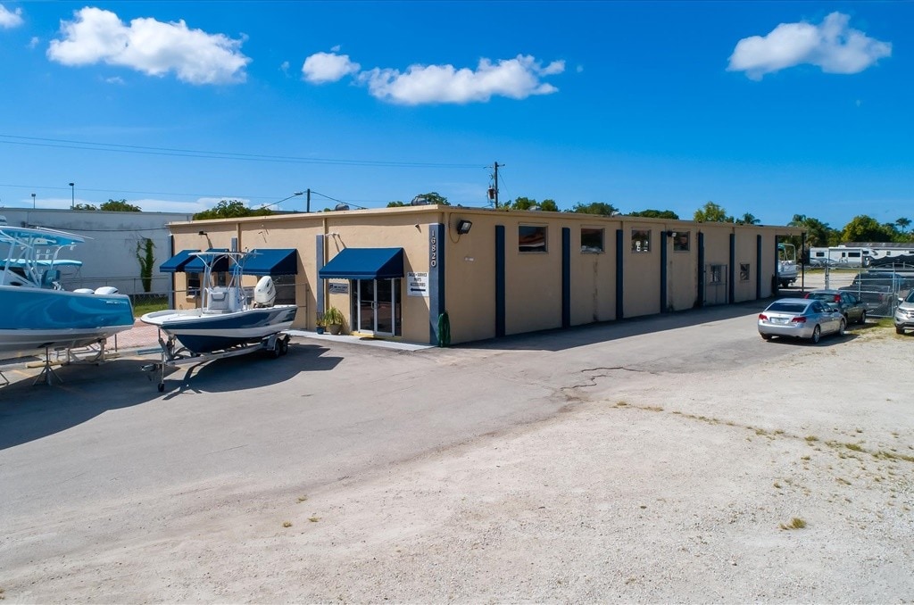 16820 San Carlos Blvd, Fort Myers, FL for lease Primary Photo- Image 1 of 31