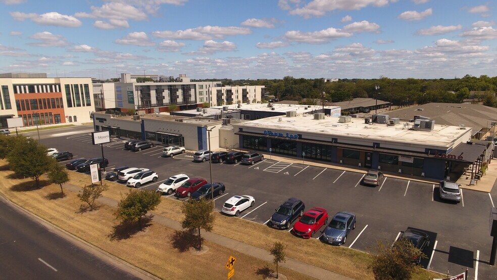5301-5307 Airport Blvd, Austin, TX à louer - Photo du bâtiment - Image 2 de 5
