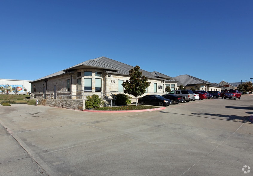 930 W Ralph Hall Pky, Rockwall, TX for lease - Building Photo - Image 3 of 20
