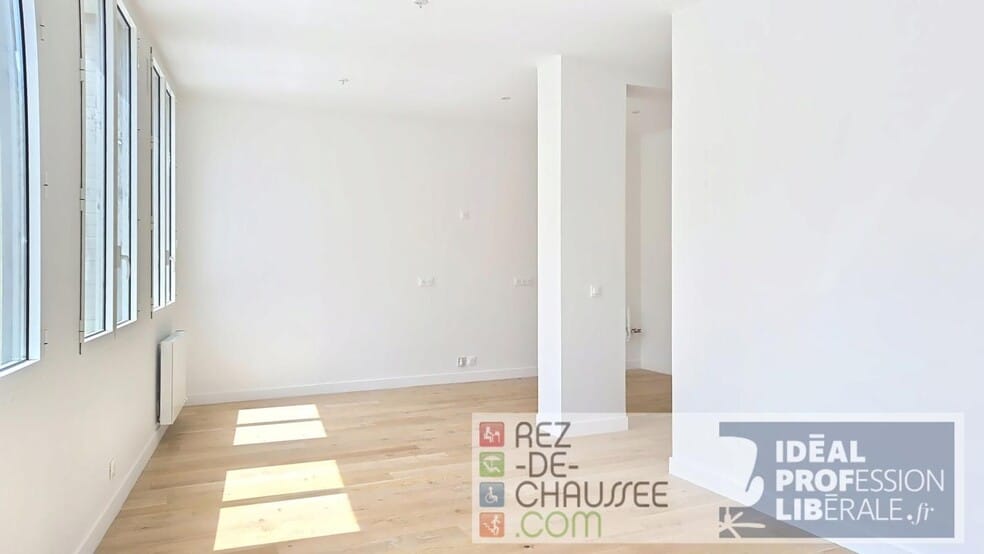 Office in Paris for sale - Building Photo - Image 3 of 24