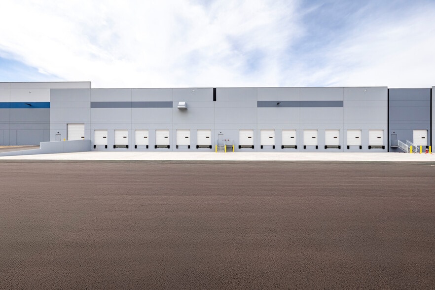 1050 Waltham Way, Sparks, NV for lease - Building Photo - Image 3 of 14