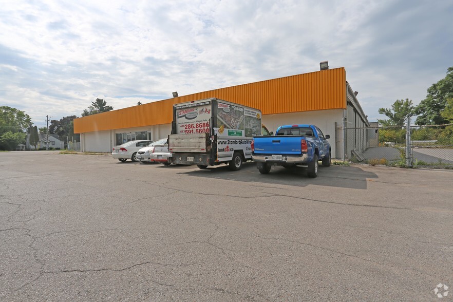 429 William St, Cobourg, ON for lease - Building Photo - Image 2 of 2