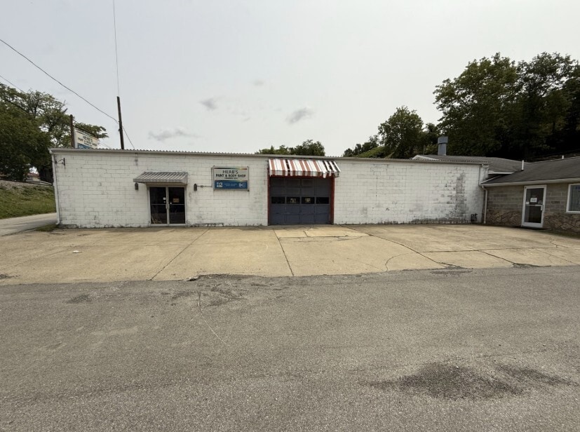 403 Charles St, Sistersville, WV for sale Building Photo- Image 1 of 8