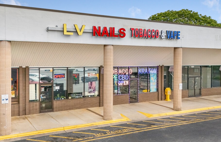 338-372 N Fayetteville St, Asheboro, NC for lease - Building Photo - Image 3 of 12