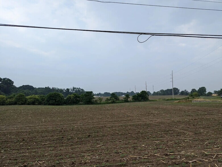 7998 E Grand River Ave, Portland, MI à vendre - Photo du bâtiment - Image 3 de 15