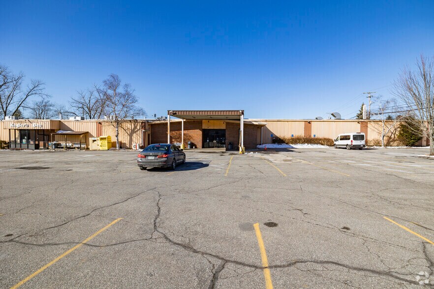 340 Amherst St, Nashua, NH for lease - Primary Photo - Image 1 of 7
