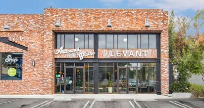 2110 W Sunset Blvd, Los Angeles, CA for lease Building Photo- Image 2 of 8
