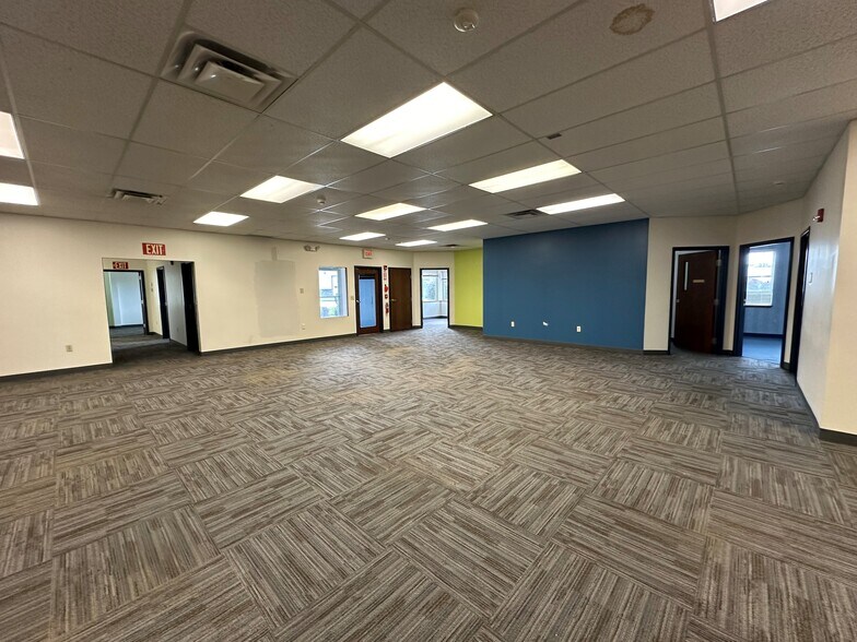 90 Goodway Dr, Rochester, NY à louer - Photo intérieure - Image 3 de 7