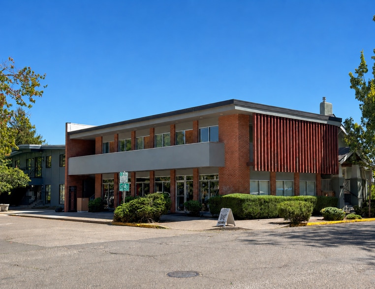 Mixed-Use Investment Opportunity portfolio of 2 properties for sale on LoopNet.ca - Building Photo - Image 3 of 9