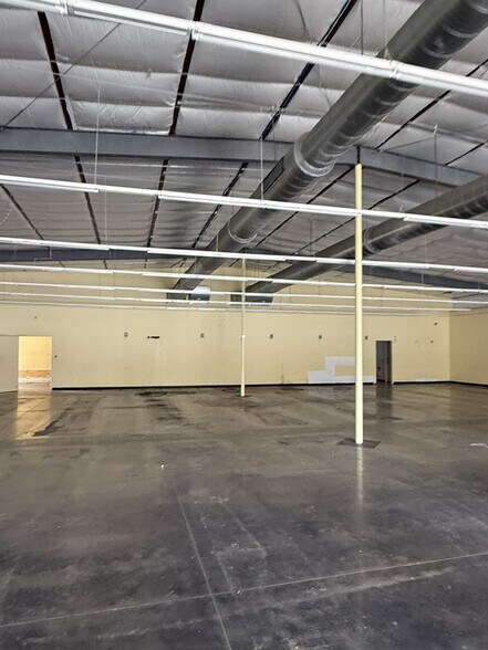 12902 Highway 190 W, Port Allen, LA à louer - Photo du bâtiment - Image 3 de 5