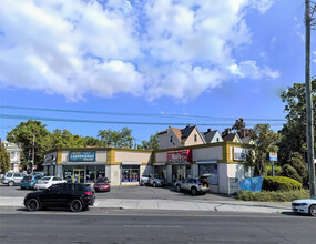 2601 E Tremont Ave, Bronx, NY for lease Building Photo- Image 2 of 4