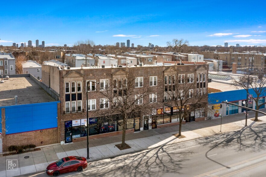 6235-6243 N Western Ave, Chicago, IL à louer - Photo du bâtiment - Image 2 de 12