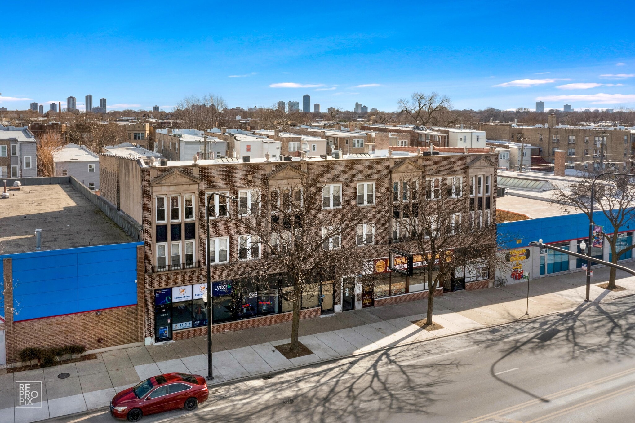 6235-6243 N Western Ave, Chicago, IL à louer Photo du bâtiment- Image 1 de 13