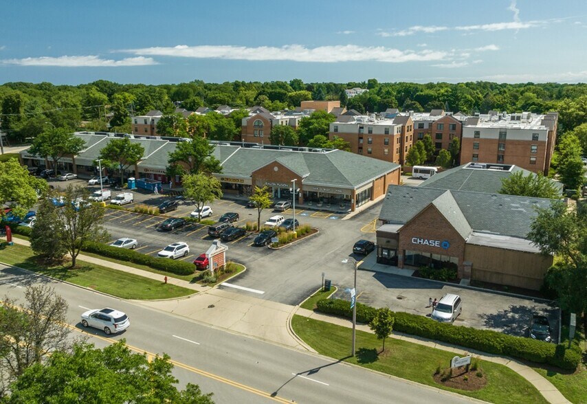 50-126 Skokie Blvd, Wilmette, IL à louer - Photo du bâtiment - Image 3 de 8