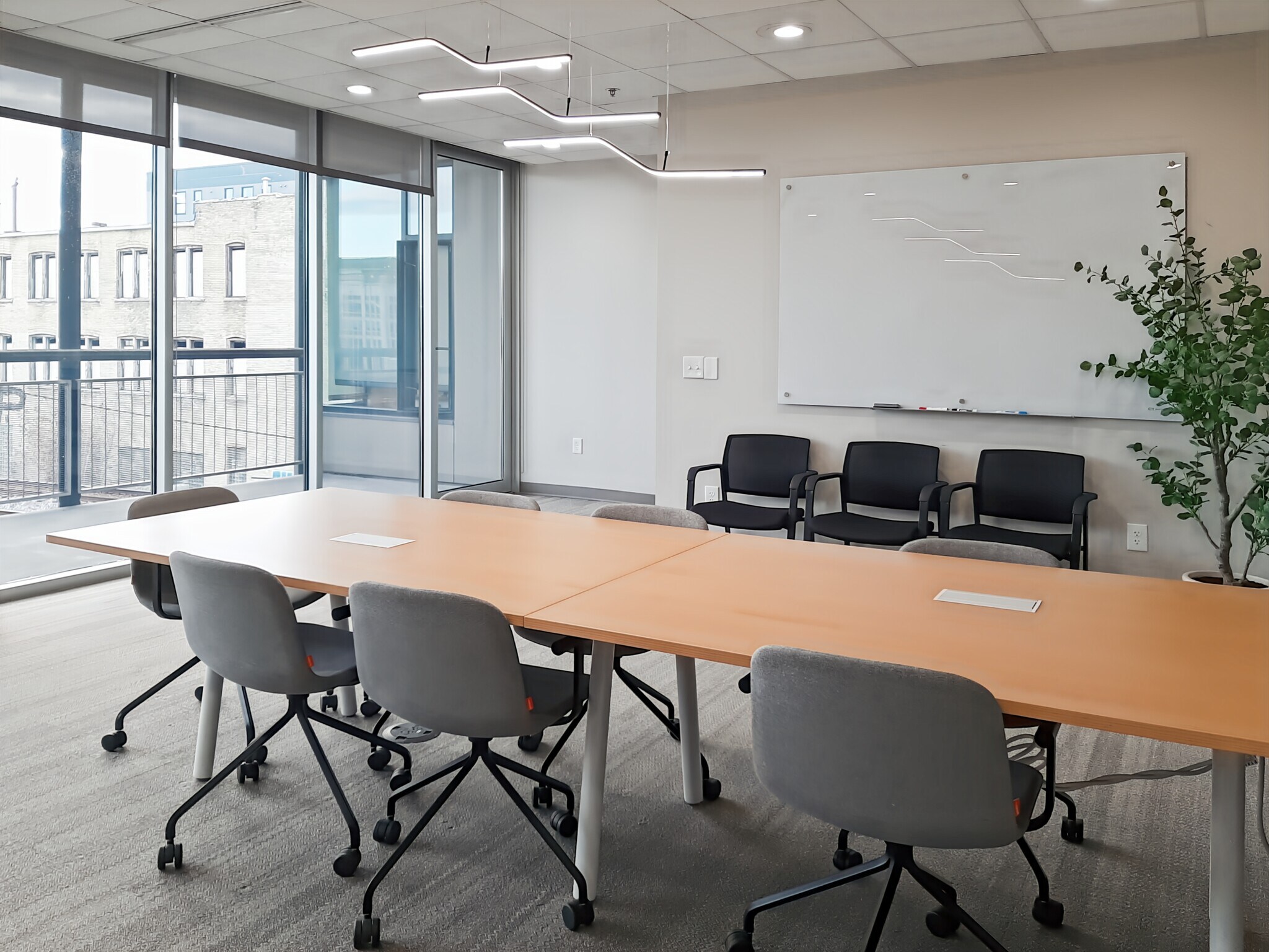 161 S 1st St, Milwaukee, WI à louer Photo du bâtiment- Image 1 de 15